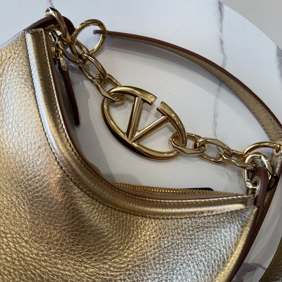 Gold Leather Shoulder Bag - Picture 2 of 7